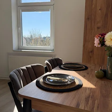 Livemore24 - 2 In Wlan - Smart-tv - 24-7 Check-in Und Kueche Apartmán Oberhausen (North Rhine-Westphalia)