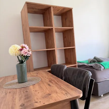 Livemore24 - 2 In Wlan - Smart-tv - 24-7 Check-in Und Kueche Apartmán *