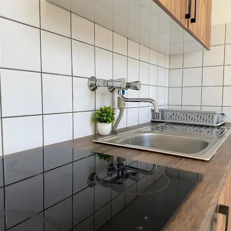 Apartmán Livemore24 - 2 In Wlan - Smart-tv - 24-7 Check-in Und Kueche